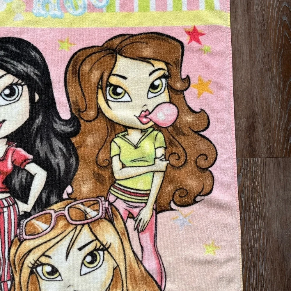 Vintage Y2K LIL BRATZ Funk House Beach Towel Great Condition